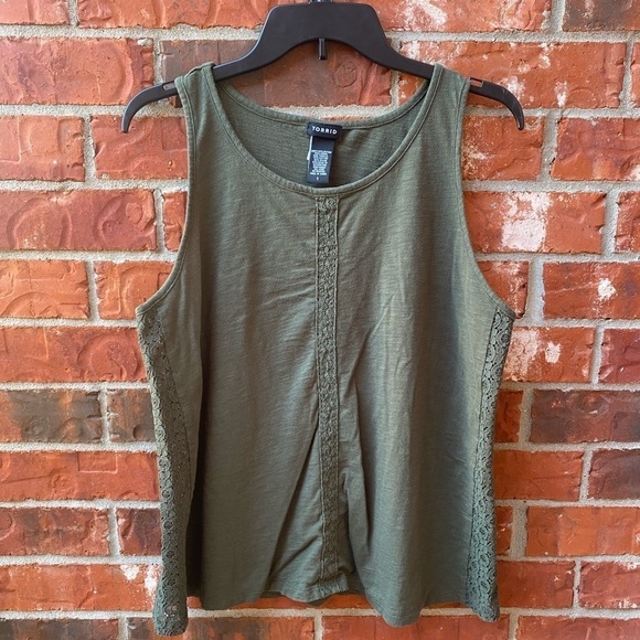 Torrid 1 Womens Olive Green Lace Inset Trim Tank Top - Picture 2 of 9